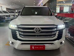 Toyota Land Cruiser (Imported) LC300 2021 3.5T Middle East Edition - ფოტო 1