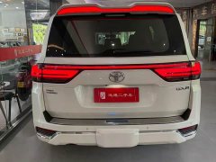 Toyota Land Cruiser (Imported) LC300 2021 3.5T Middle East Edition - ფოტო 4