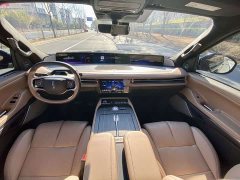 Lincoln Navigator 3.5T Presidential Edition - ფოტო 20
