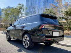 Lincoln Navigator 3.5T Presidential Edition - ფოტო 3