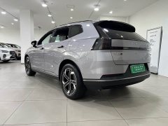 Volvo XC70 Plug-in Hybrid AWD Extended Range Core - ფოტო 4
