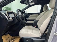 Volvo XC70 Plug-in Hybrid AWD Extended Range Core - ფოტო 9