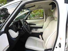 Lexus LM 2025 500h Six-Seat Premium Edition - ფოტო 8