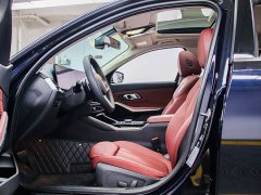 BMW 3 Series 320i M Sport Package - ფოტო 12