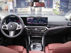 BMW 3 Series 320i M Sport Package - ფოტო 4
