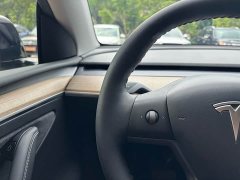 Tesla Model Y Standard Range RWD - ფოტო 18