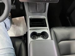 Tesla Model Y Rear-Wheel Drive - ფოტო 11