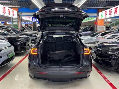 Tesla Model Y Rear-Wheel Drive - ფოტო 14
