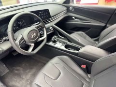 Hyundai Elantra 1.5L CVT Luxury - ფოტო 10
