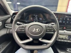 Hyundai Elantra 1.5L CVT Luxury - ფოტო 12