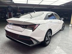 Hyundai Elantra 1.5L CVT Luxury - ფოტო 5