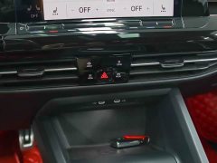 Volkswagen Golf 280TSI DSG R-Line Lite - ფოტო 10