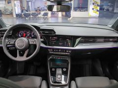 Audi A3 Sportback 35 TFSI Fashion Sport - ფოტო 4