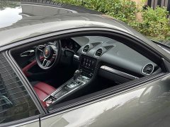 Porsche 718 Cayman 2.0T - ფოტო 13