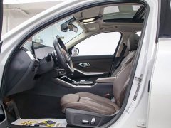 BMW 3 Series 320Li M Sport Package - ფოტო 12