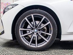 BMW 3 Series 320Li M Sport Package - ფოტო 17