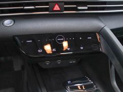 Hyundai Elantra 2022 1.5L CVT Luxury - ფოტო 10