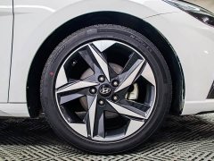 Hyundai Elantra 2022 1.5L CVT Luxury - ფოტო 17