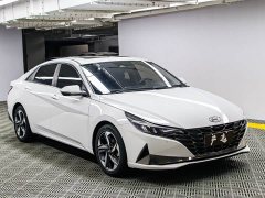 Hyundai Elantra 2022 1.5L CVT Luxury - ფოტო 3