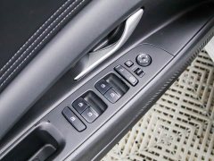 Hyundai Elantra 2022 1.5L CVT Luxury - ფოტო 6