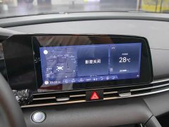 Hyundai Elantra 2022 1.5L CVT Luxury - ფოტო 8
