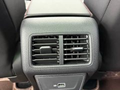 Volkswagen Jetta VS7 280TSI Automatic Comfort Edition - ფოტო 17