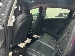 Tesla Model Y Long Range All-Wheel Drive - ფოტო 5