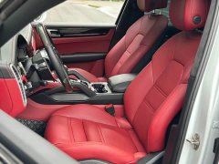 Porsche Cayenne 3.0T Platinum Edition - ფოტო 12