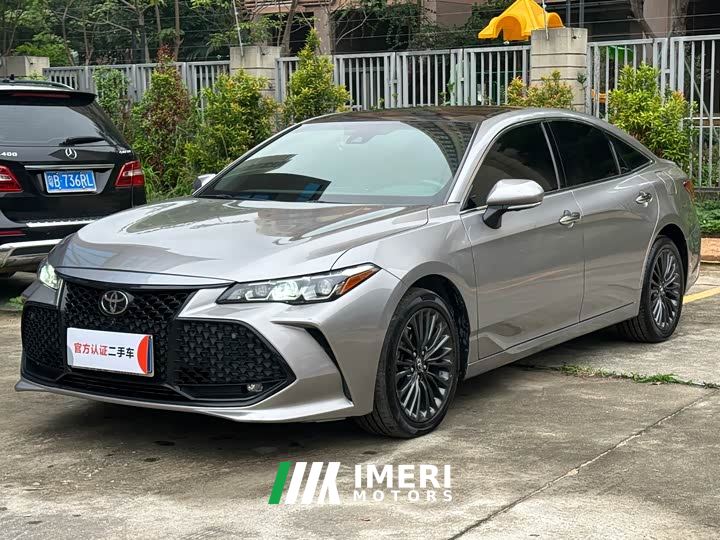 Toyota Camry 2.5L Touring Premium China VI