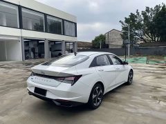 Hyundai Elantra 1.5L CVT GLX Elite - ფოტო 9