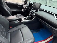 Toyota Venza 2021 2.0L CVT AWD Luxury - ფოტო 11