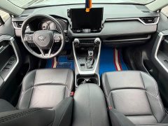 Toyota Venza 2021 2.0L CVT AWD Luxury - ფოტო 13