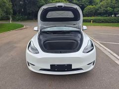 Tesla Model Y Long Range All-Wheel Drive - ფოტო 10
