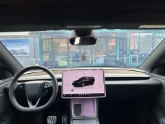 Tesla Model Y L Long Range All-Wheel Drive - ფოტო 7