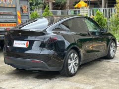 Tesla Model Y 2021 Standard Range RWD - ფოტო 9