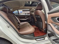BMW 3 Series 320Li M Sport Package - ფოტო 15