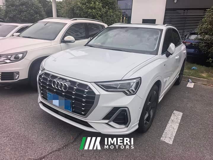 Audi Q3 2023 35 TFSI Fashionable and Dynamic (1.4T) - ავტომობილი ჩინეთიდან