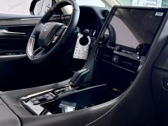 Toyota Alphard Hybrid 2.5L Premium Edition - ფოტო 17