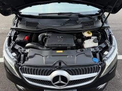 Mercedes-Benz V-Class 2022 V 260 L Long Wheelbase Luxury Edition - ფოტო 11