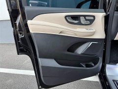 Mercedes-Benz V-Class 2022 V 260 L Long Wheelbase Luxury Edition - ფოტო 14