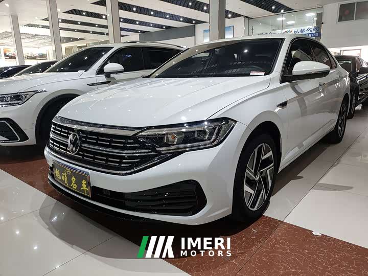 Volkswagen Sagitar 300TSI DSG Excellence Edition