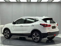 Nissan Qashqai 2.0L CVT XV Premium Luxury - ფოტო 3