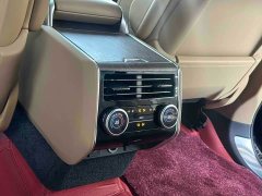 Land Rover Range Rover Facelift 3.0 L6 400PS Extended Wheelbase Prestige Edition - ფოტო 14