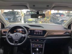 Volkswagen Touareg 280TSI FWD Luxury Edition - ფოტო 9