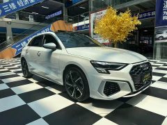 Audi A3 Sportback 35 TFSI Fashion Sport - ფოტო 1