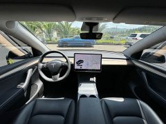 Tesla Model Y Standard Range RWD - ფოტო 6