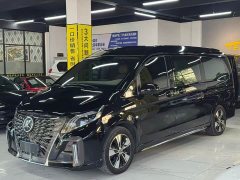 Mercedes-Benz Vito 2023 2.0T Business Edition 7-Seater - ფოტო 1