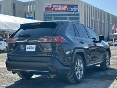 Toyota Venza 2022 2.0L CVT FWD Luxury - ფოტო 12