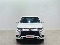 Mitsubishi Outlander 2021 2.4L AWD Enjoy Edition 7-Seater - ფოტო 2