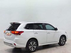 Mitsubishi Outlander 2021 2.4L AWD Enjoy Edition 7-Seater - ფოტო 4